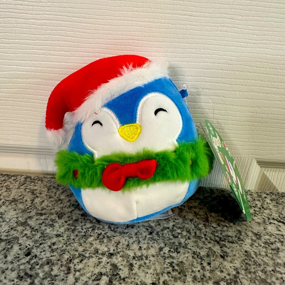 NWT 4” Puff Christmas Squishmallow